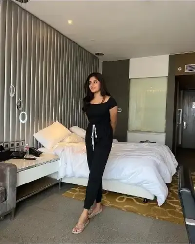 Call Girls Service in Trimurtee Nagar